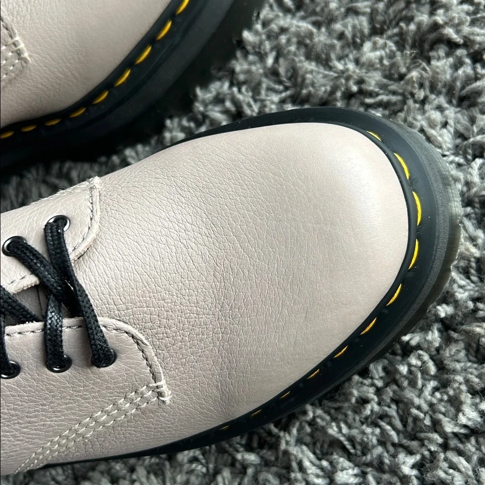 Dr Martens 8053 Quad Womens Size 10 Leather Derby Oxford Shoes Pisa Taupe
